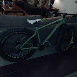 SPECIALIZED FATBOY BIKE