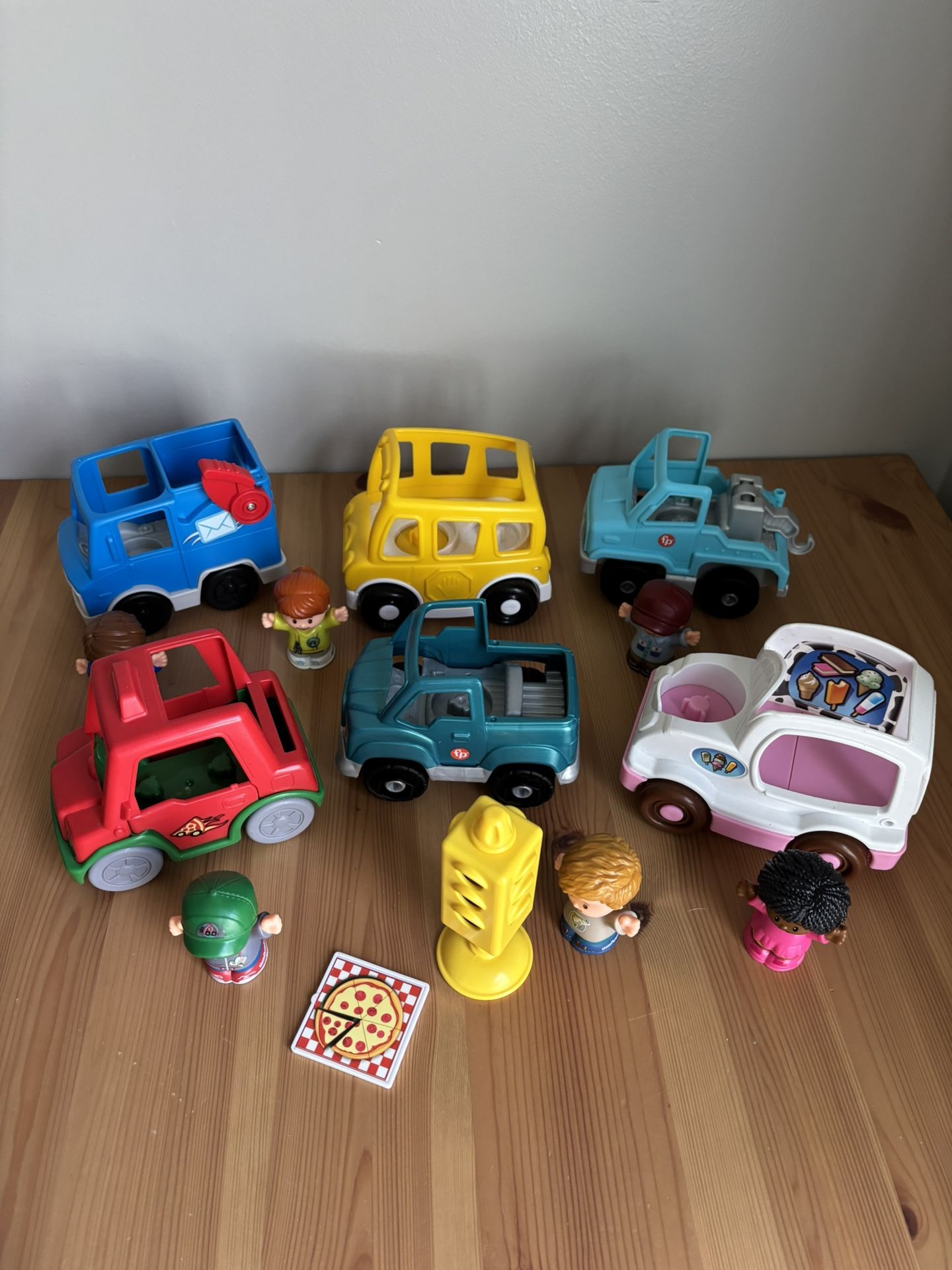 Fisher Price Little People Vehicle LOT Mail Pizza Ice Cream Tow Truck & Figures