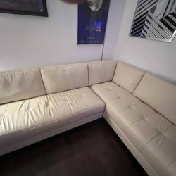 white Sectional Couch 