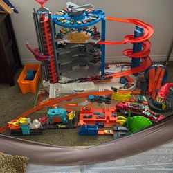 Hot Wheels! Hot Wheels!!