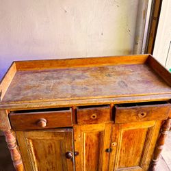 Antique Furniture 
