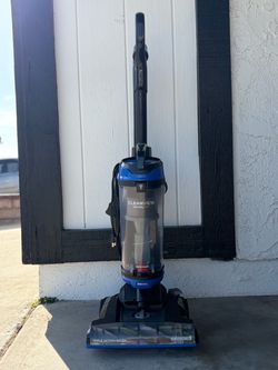 Bissell CleanView Swivel Pet Upright Vacuum