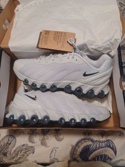 Nike DN8