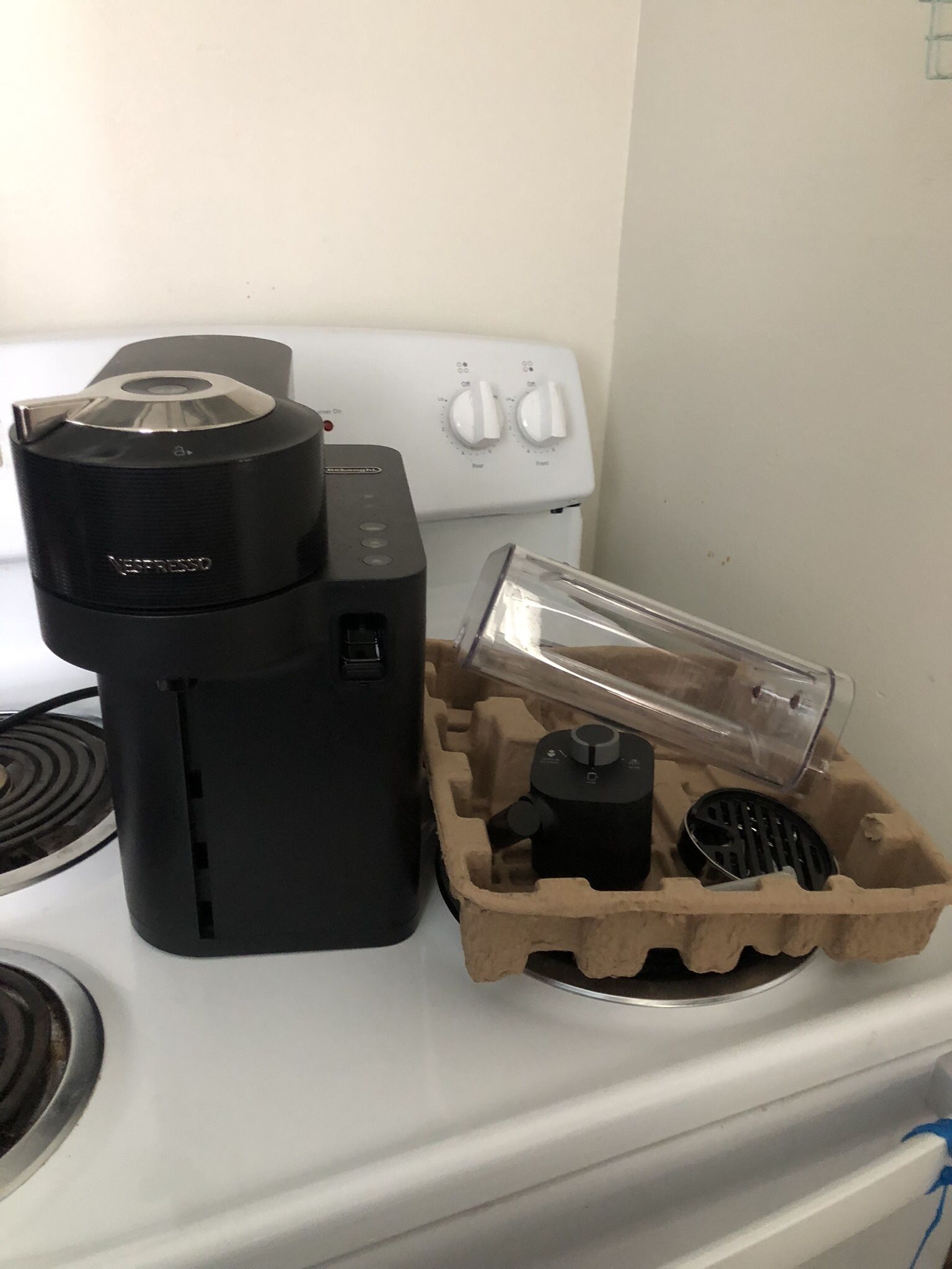 Nespresso Vertuo Lattissima Matte Black & Glossy Expresso Maker Single Serve Electric Frother