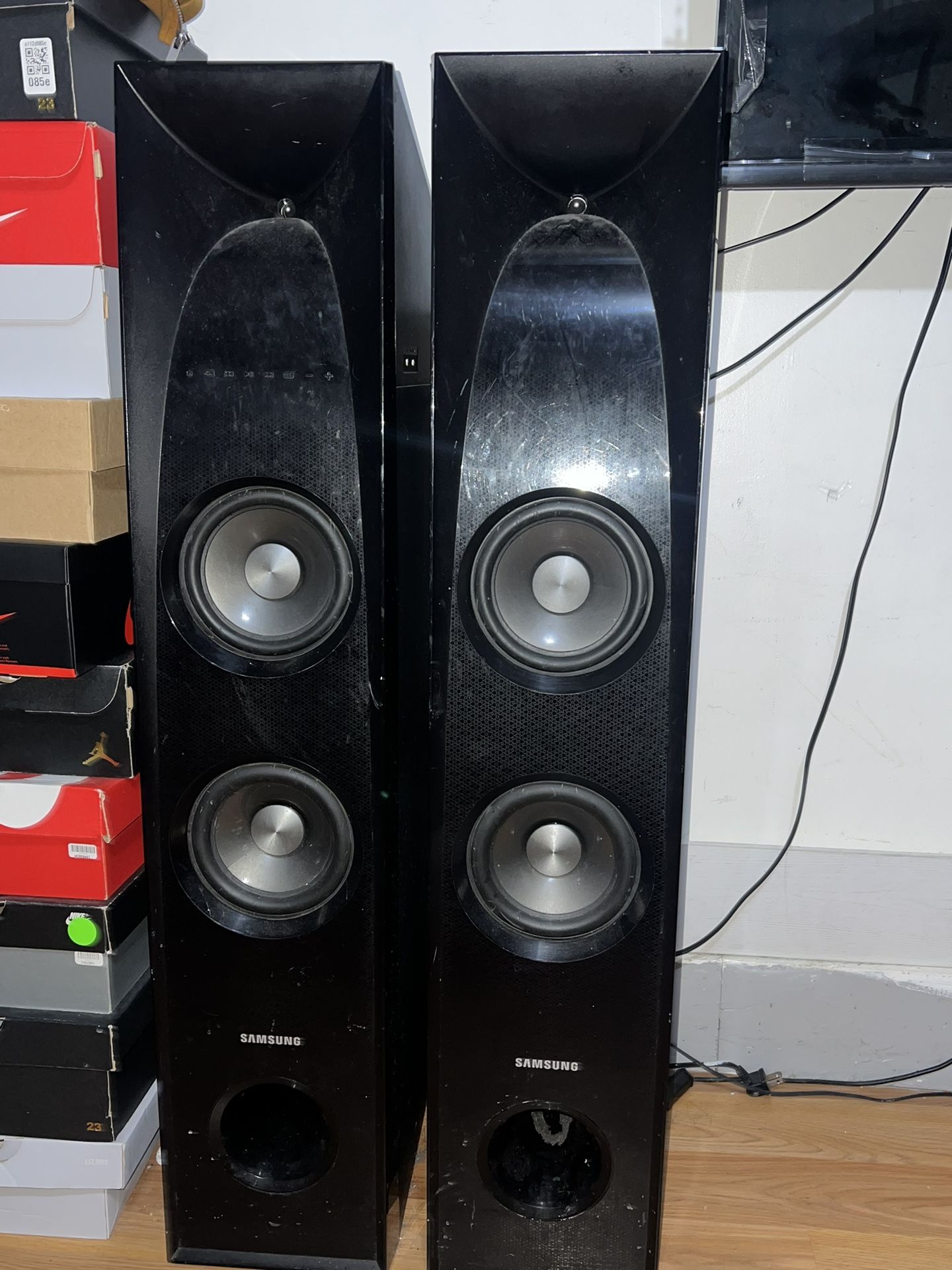 Samsung tower speakers 