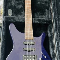 Rogue Electric Guitar w/Free Cable & Strap