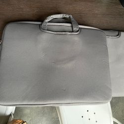 Laptop Carrying Case. Max 16-inch