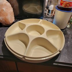 Tupperware Cake Carrier & Divided Snack Container