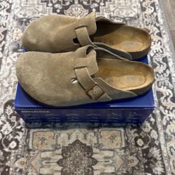 Birkenstock Clogs Size 45 (12M)