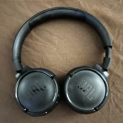 JBL On Ear Headphones
