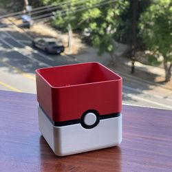 Pokeball Planter