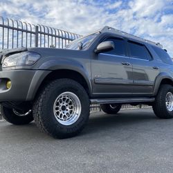 Toyota Sequoia Lift Kit Bilstein OME $1485 Car not included.