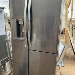 LG Refrigerator 