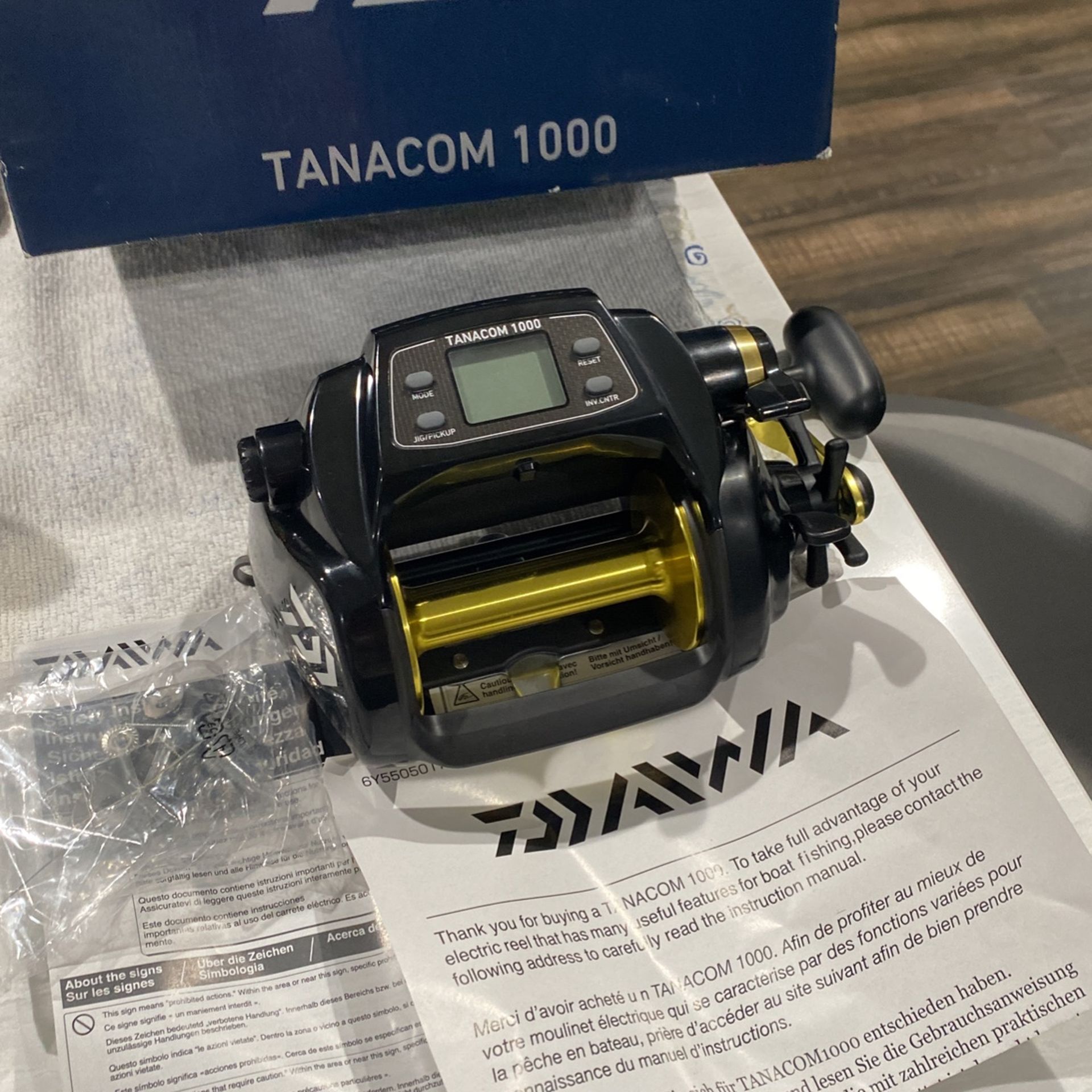 Daiwa Tanacom 1000 W/ Okiaya Venom Pro Series