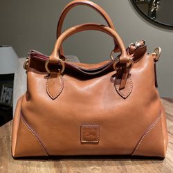 Dooney & Bourke Florentine satchel 38 in color natural 
