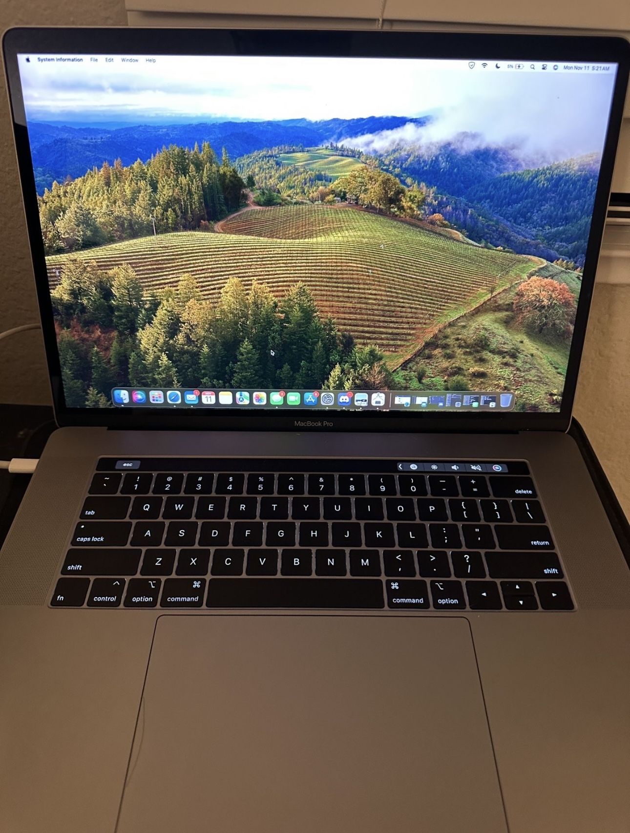 Mid 2018 15 inch Macbook Pro, i9 2.9Ghz, 16GB, 1TB SSD