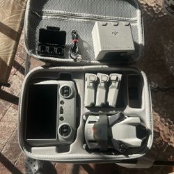 DJI Mini 3 Fly More Combo
