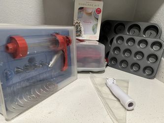 Cupcake Baking & Decorating Set