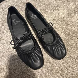 cute black ballet flats with bow