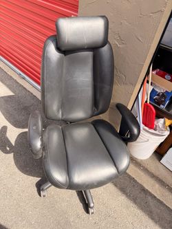 Black Leather Office Chair with Armrests