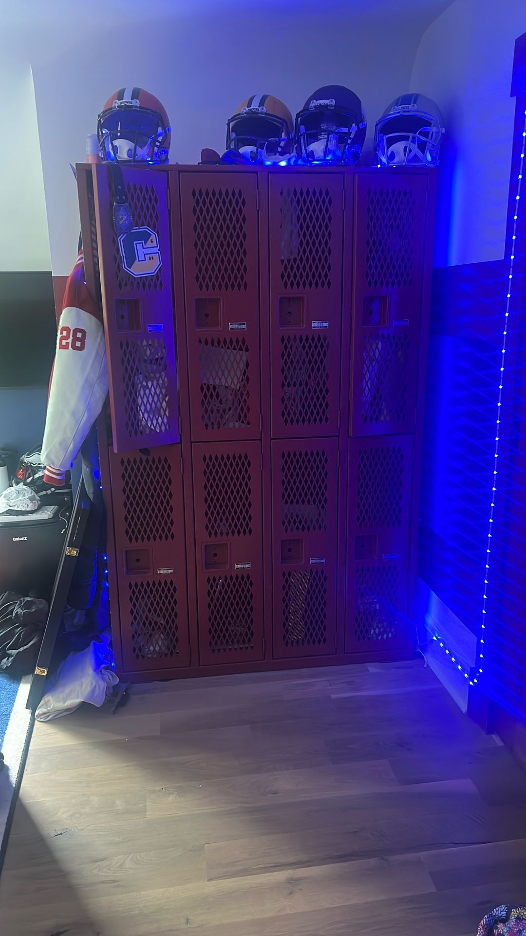 One locker system with eight full-size lockers