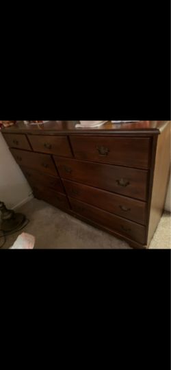 Dresser