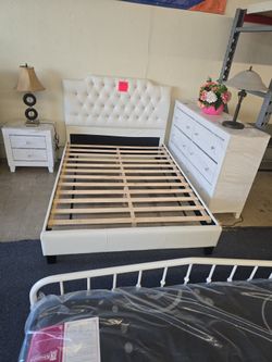 FULL DISPLAY BED FRAME