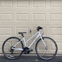 Liv Alight 3 Hybrid Bicycle – Small Frame - Women’s Bicycle Lightweight Aluminium