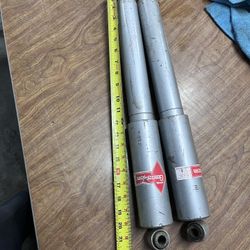 KYB Gas-a-just 4 2010 2 2018 Nissan Frontier