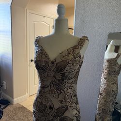 Women’s dresses