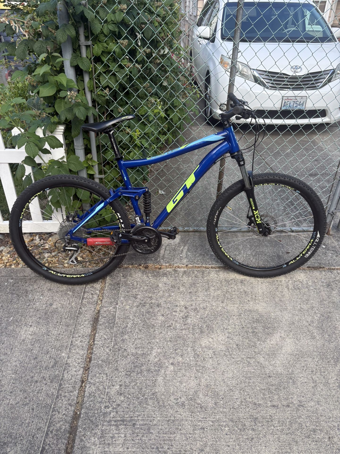 GT Verb Mountain Bike