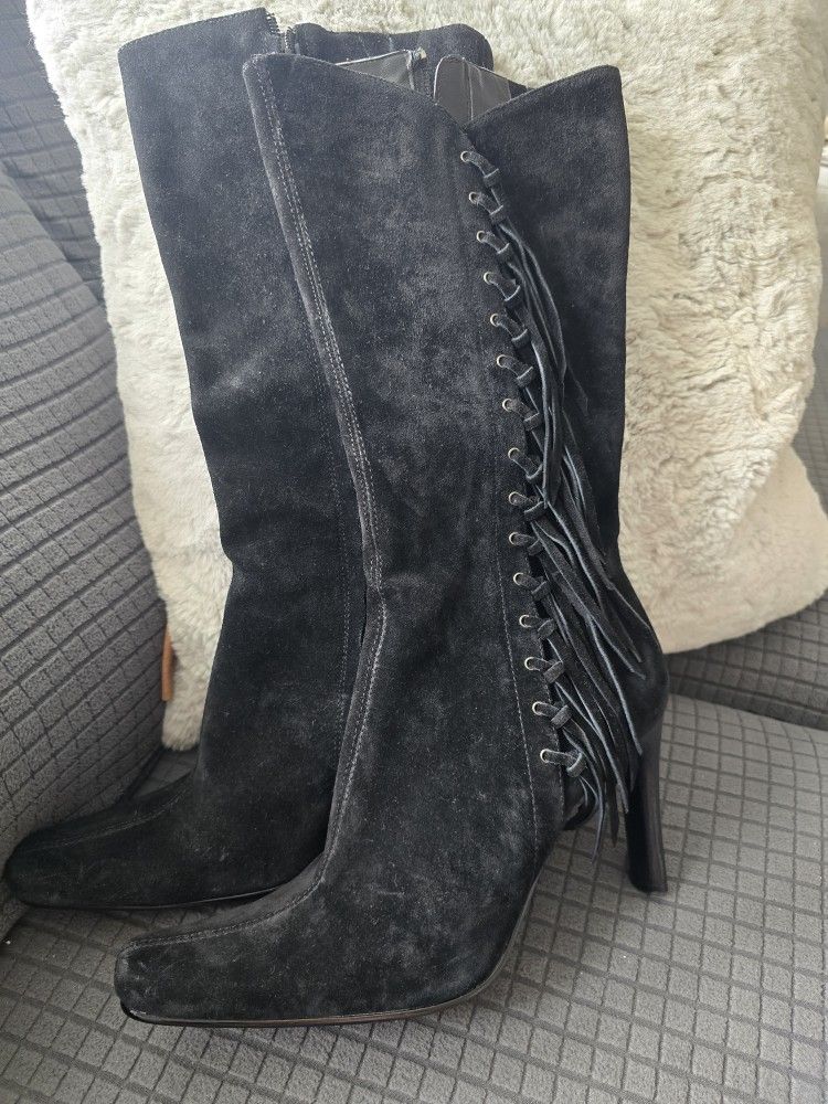 Suade with Fringe Boots ..size 9. Great Condition