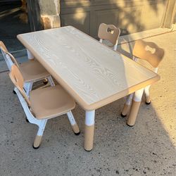 Kids table and chairs