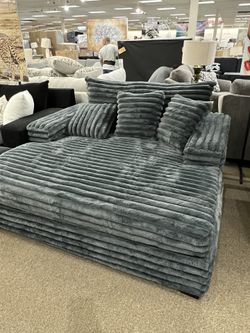 ! Great financing deal ! own it for only $10 down!