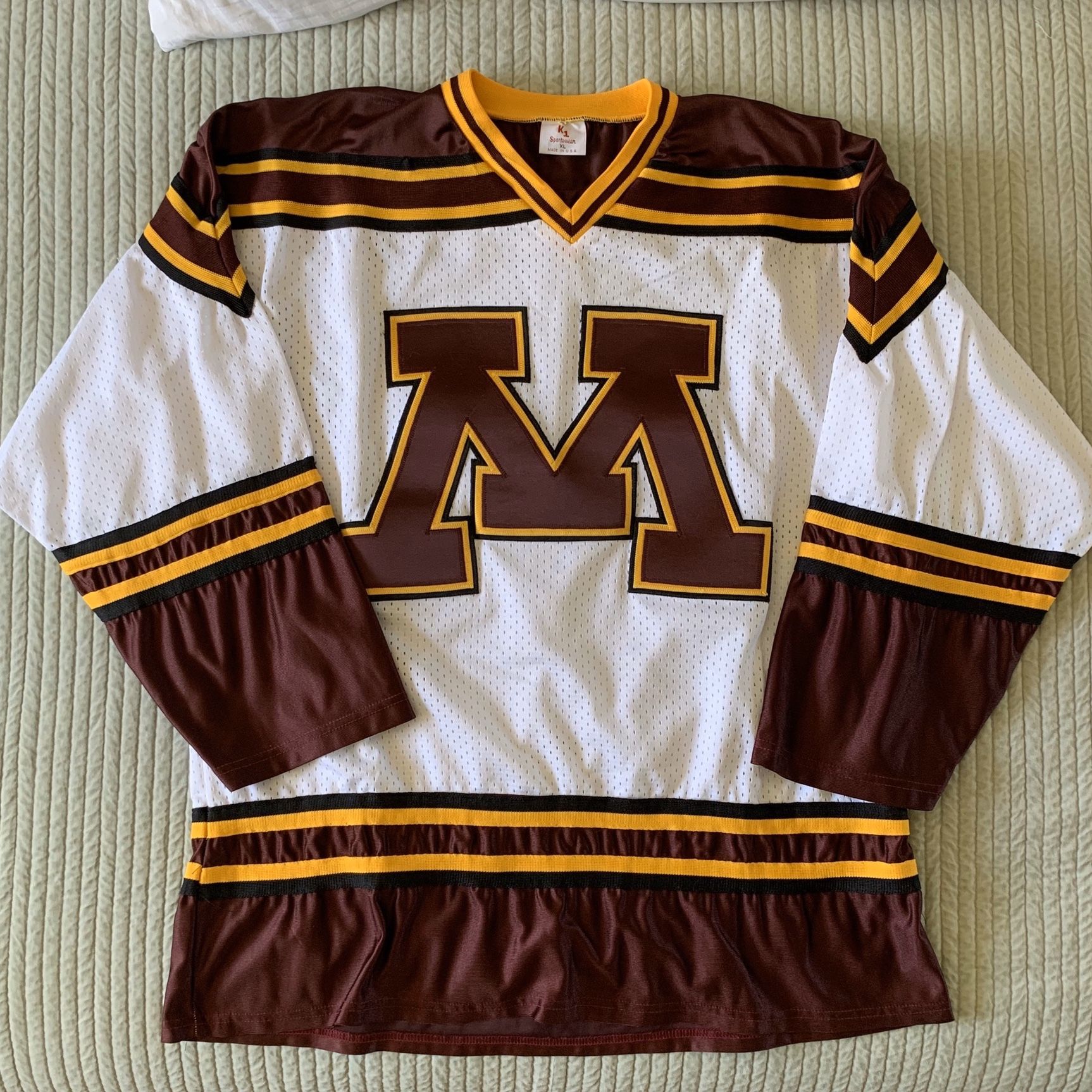 1969-1972 Minnesota Gophers Away Hockey Jersey