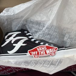 Vans Foo Fighters Sk8-Hi Top Sneakers (25th Anniversary)