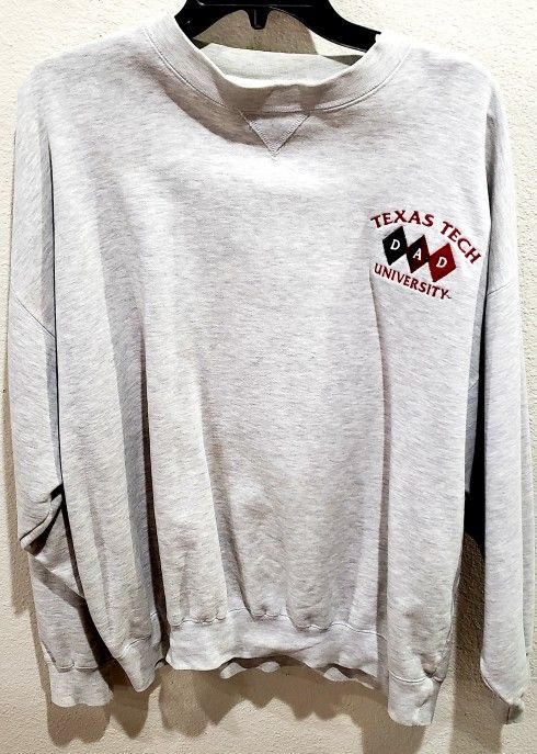 Texas Tech Dad Sweatshirt Size Men's XL runs slightly small