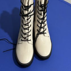Chinese Laundry White Boots Sz 9