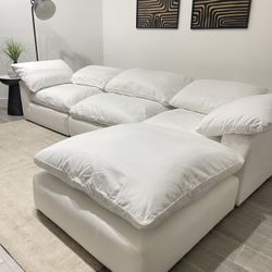 FREE DELIVERY NIXON CLOUD SECTIONAL WHITE SOFA PERFECT CONDITION 