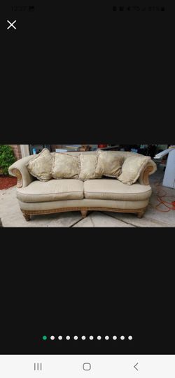 Sofa Location PEARLAND
