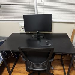 Black Computer Desk