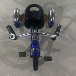 Schwinn 12” Roadster Tricycle, Blue
