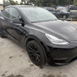 2021 Tesla Model Y Long Range 