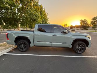 Toyota Tundra 2024 Lunar Rock