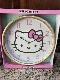 Hello kitty clock