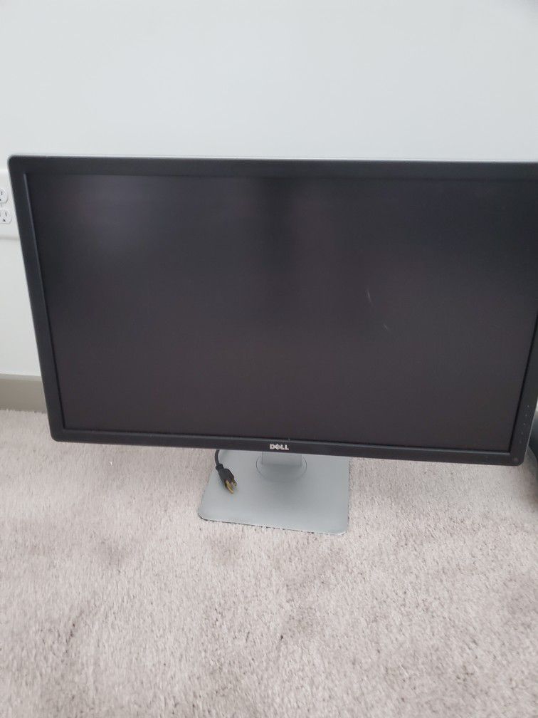 Dell 32 Inch 4K Monitor For Parts