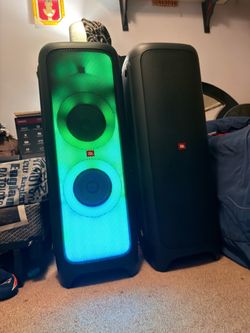 JBL PartyBox 1000 1100W Bluetooth Portable Party Speaker - LED Light Show, DJ Pad & Massive Bass