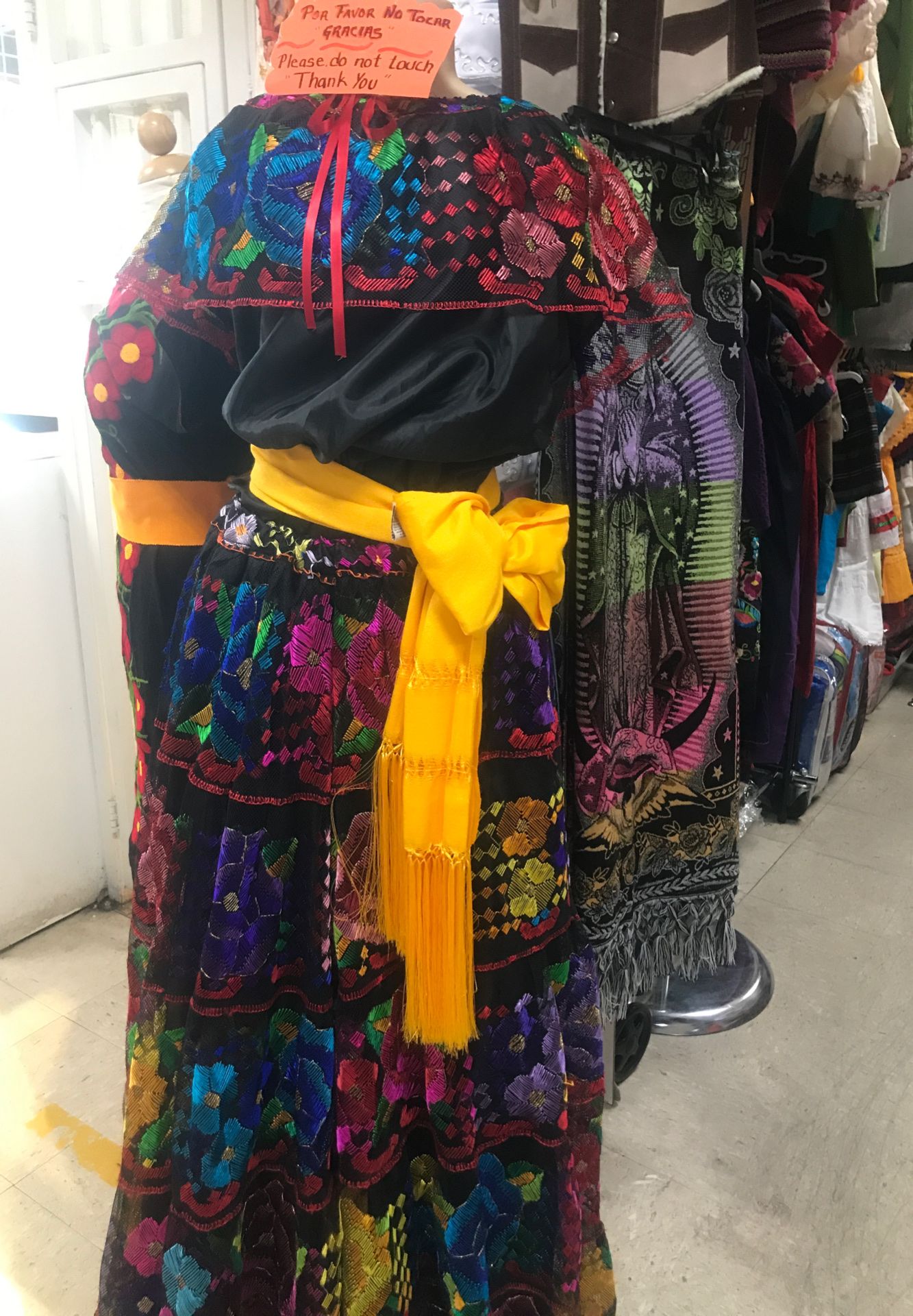 Vestido típico Chiapaneco,bordado a mano dos estilos diferentes