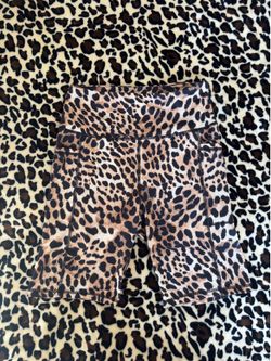leopard print workout shorts🤎