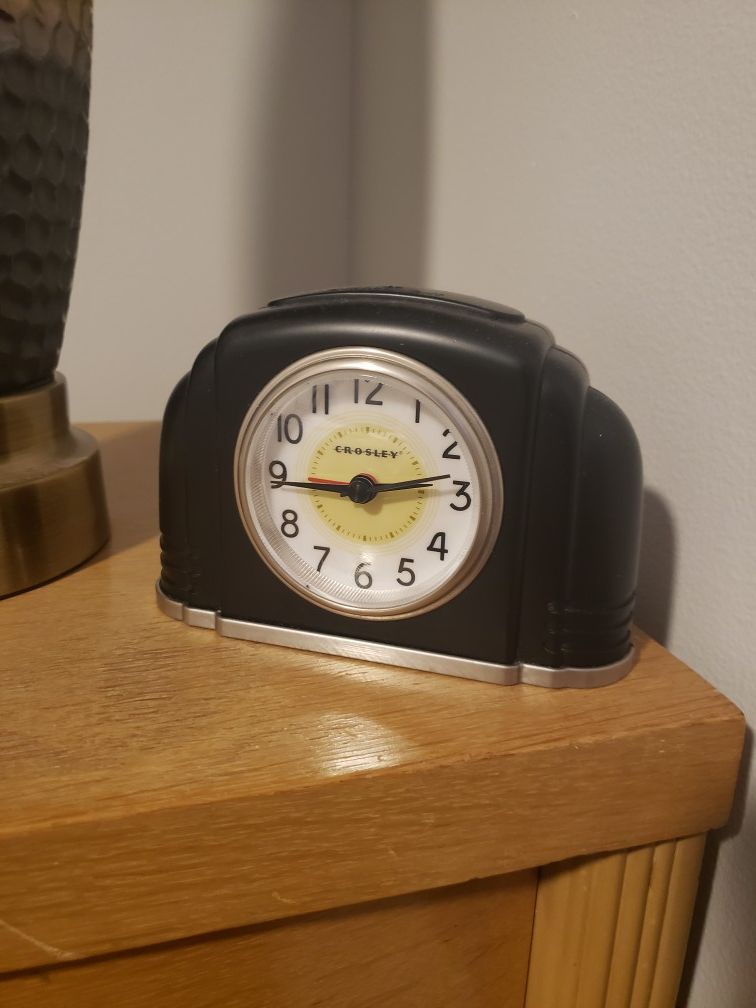 Alarm Clock -LAST DAY OF SALE Must pick up today Dec 2